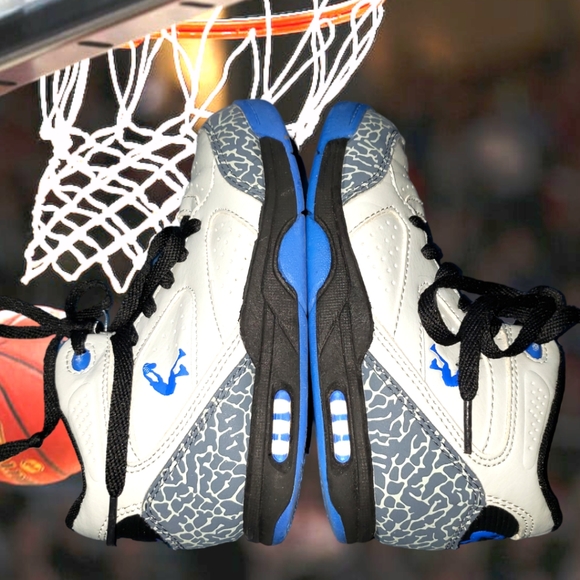 Nike Shaq Gray/Blue High Top Sneakers Boys size 13 - Picture 3 of 8